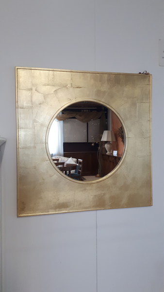 Specchio con cornice in foglia oro